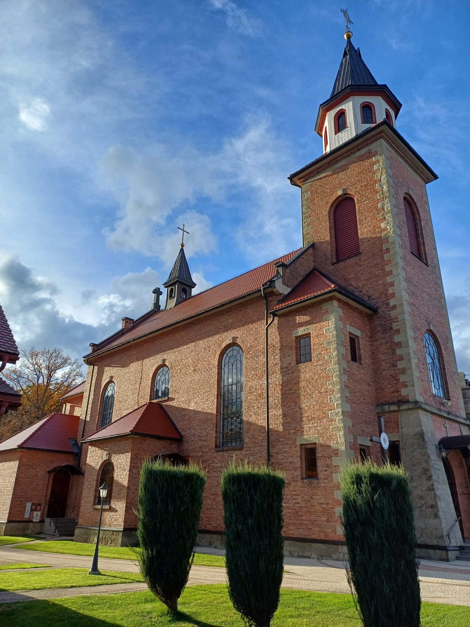 Kościół Parafii Najświętszego Serca Pana Jezusa w Jachówce